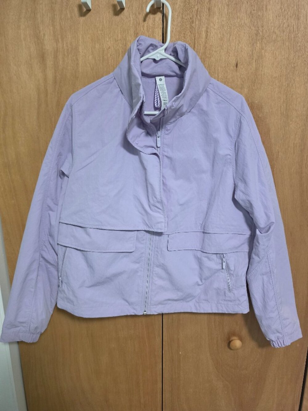 Lilac color size 10 Lululemon windbreaker
